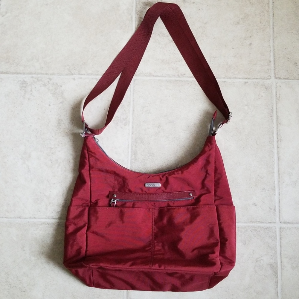 Baggallini Hobo bag/ Like NEW